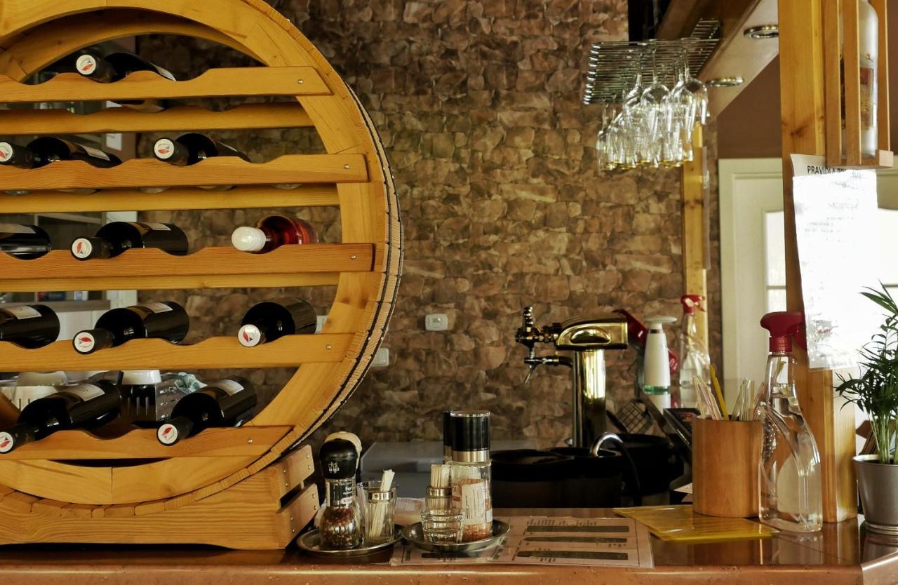 Penzion-Restaurant U Svabku Тахов Экстерьер фото